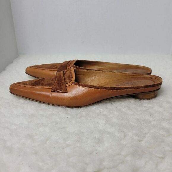 Tommy Bahama Women's Size 7 Mule Shoes Point Toe Brown Leather Suede - Picture 3 of 11